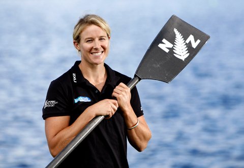 020411. Photo Robert Charles. New Zealand rowers Fiona Paterson and Anna Reymer at Lake Karapiro, Cambridge.